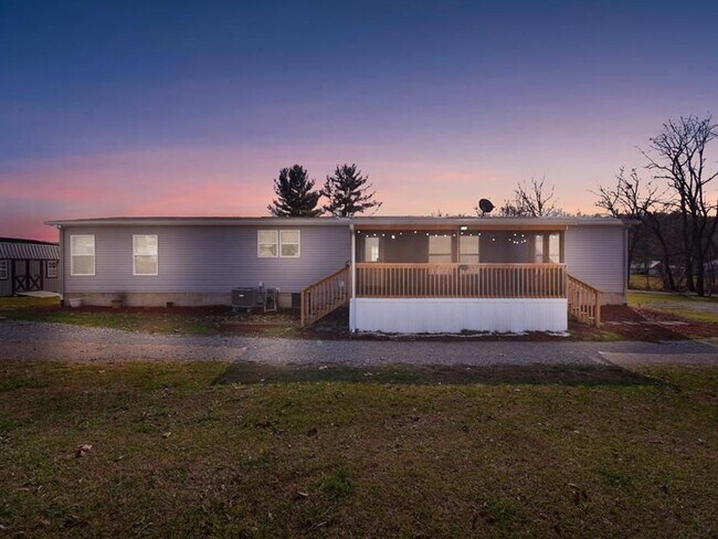 4 Bedroom Single Family Home in Piketon - 4 Bedroom Single Family Home in Piketon