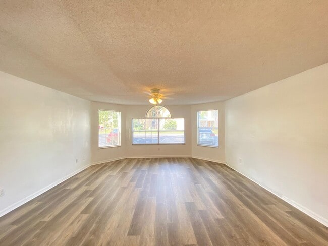 Photo - 2751 N Poinciana Blvd