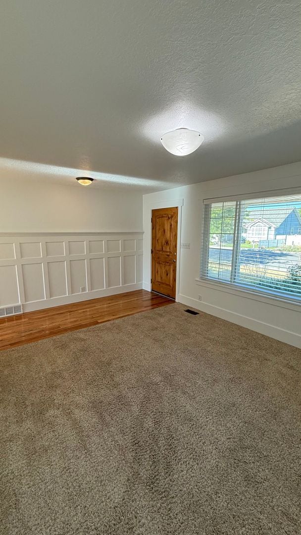 Large Single Family Lehi Home available now! - Large Single Family Lehi Home available now!
