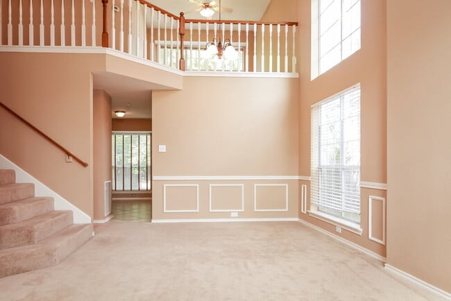 Photo - 3011 Renaissance Dr