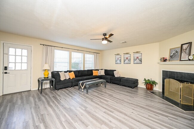 Photo - 12122 Lucky Meadow Dr