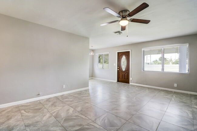 Photo - Charming 2Bedroom 2Bath Fully Renovated !