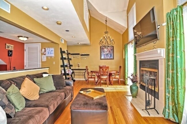 Building Photo - 200 Falls Blvd Unit D309