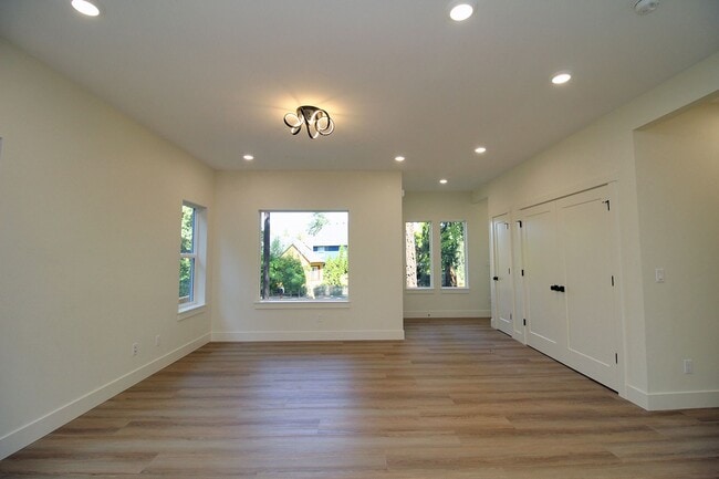 Photo - 4660 SW Fairvale Ct