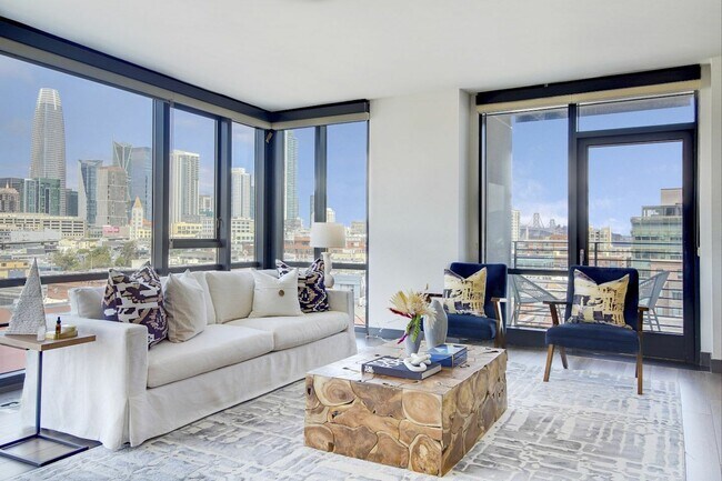 Photo - 250 King St Unit 1116