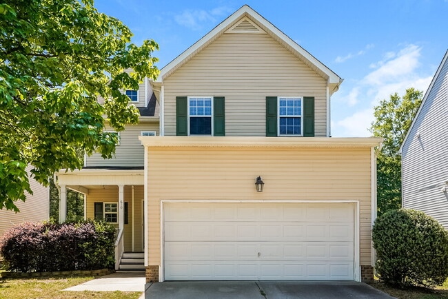 Building Photo - 610 Crosstie St