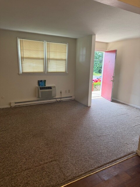 Photo - 1139 Thorndike St Unit 4