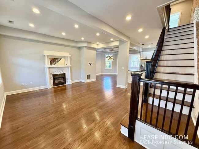 Photo - 4429 9th St NW