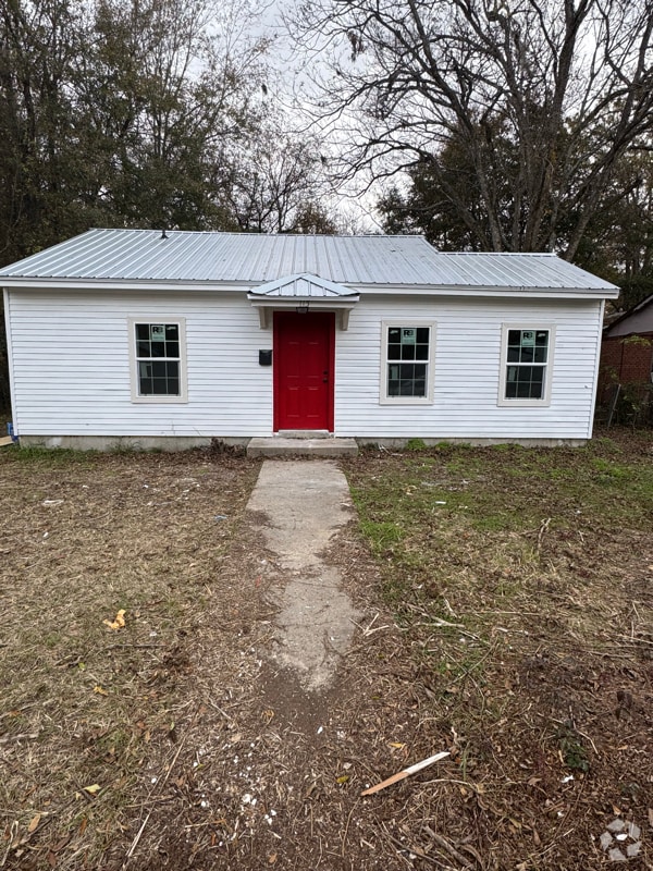 Building Photo - 113 Sanford St Rental