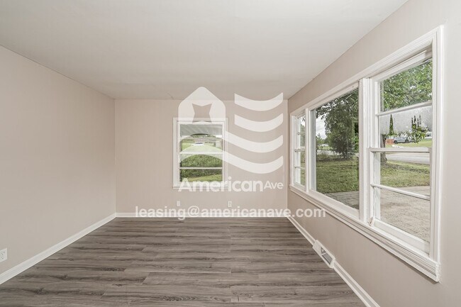 Photo - 5112 Avenue K