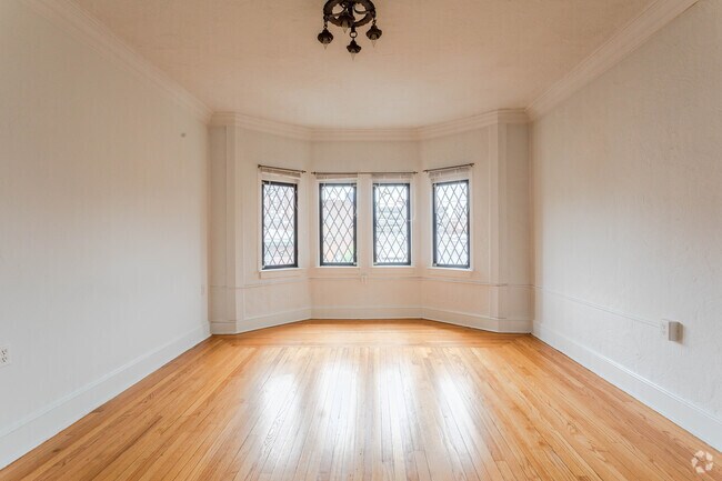 Bedroom - 1BR/1BA 403