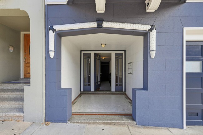 Photo - 380 29th St Unit 380 29th Street #2