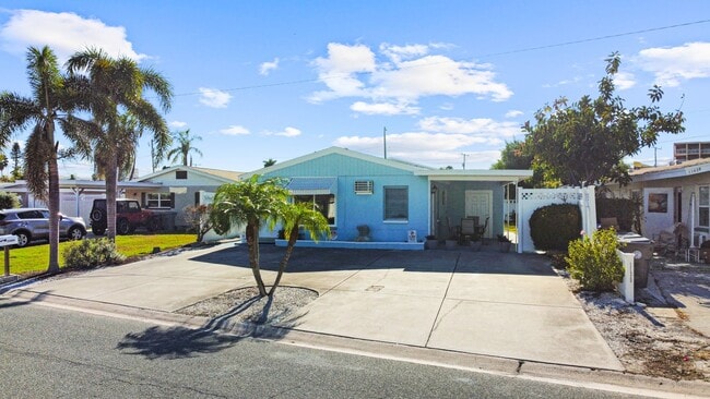 Photo - 11400 2nd St E Unidad A