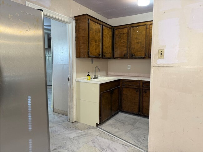 Photo - 5004 Irvington Blvd