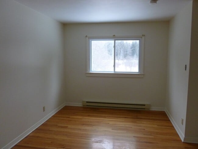 Photo - 48 Madison St