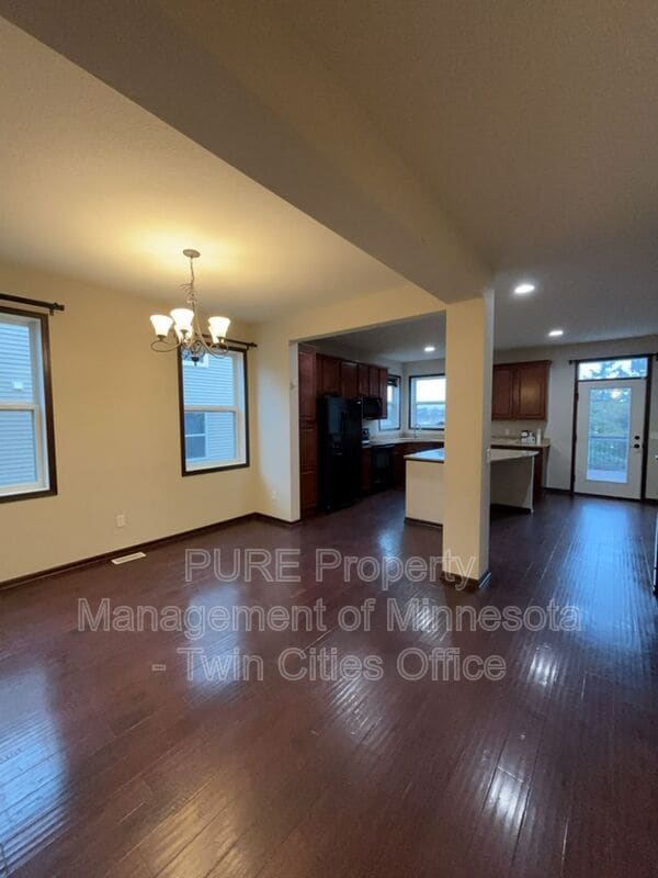 Photo - 1704 Basswood Ct