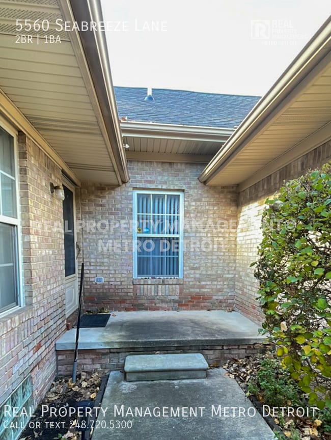 Photo - 5560 Seabreeze Ln