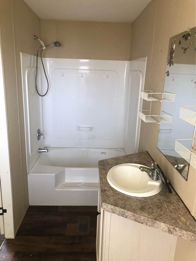 Photo - 382 Allene Cir