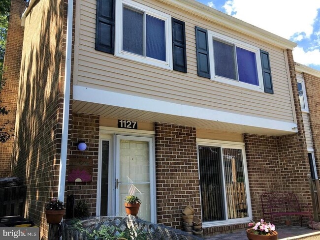Photo - 1127 Thackary Ct Townhome