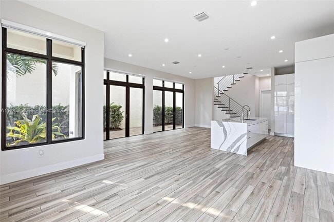 Photo - 8225 NW 43rd St