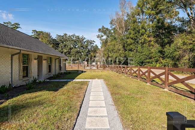 Photo - Stunning 3 Bed 2 Bath Brick Home with Huge Yard!