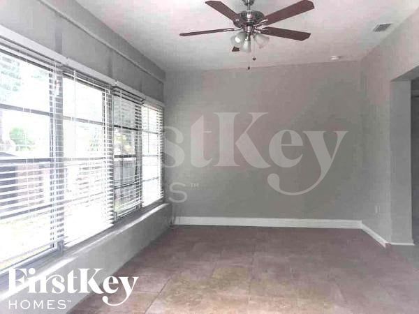 Photo - 14300 Iroquois Ave