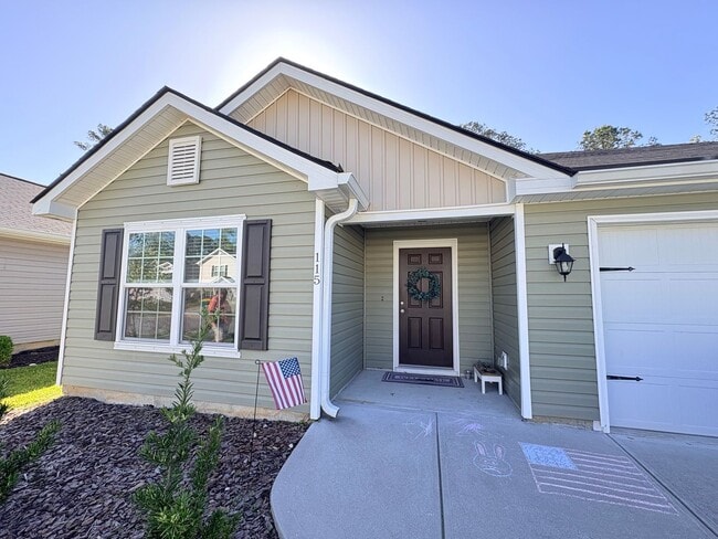 Photo - Welcome To Heritage New River Side