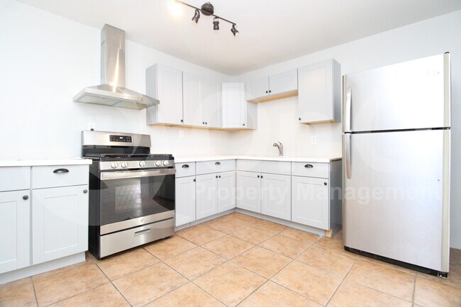 Photo - 1548 W McKinley St