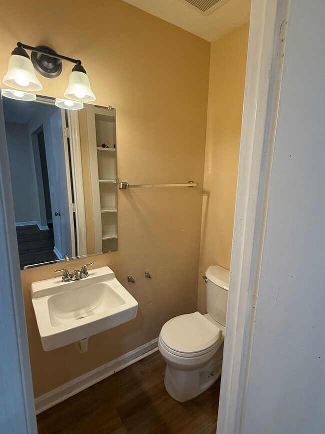 Photo - 1208 37th St