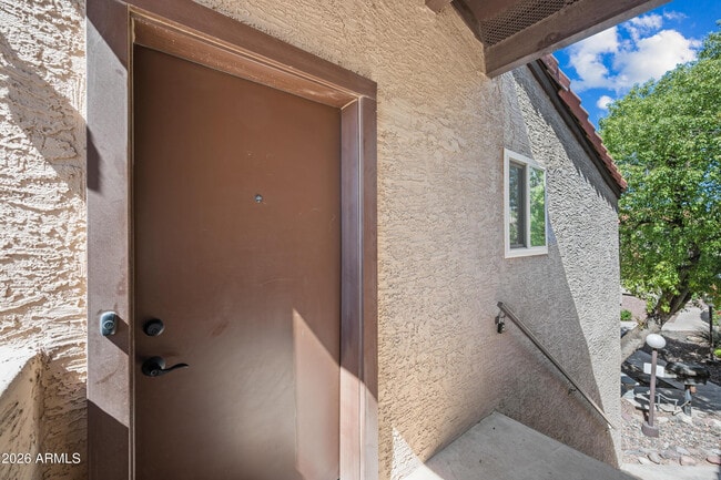 Photo - 5146 E Oak St Unit 204