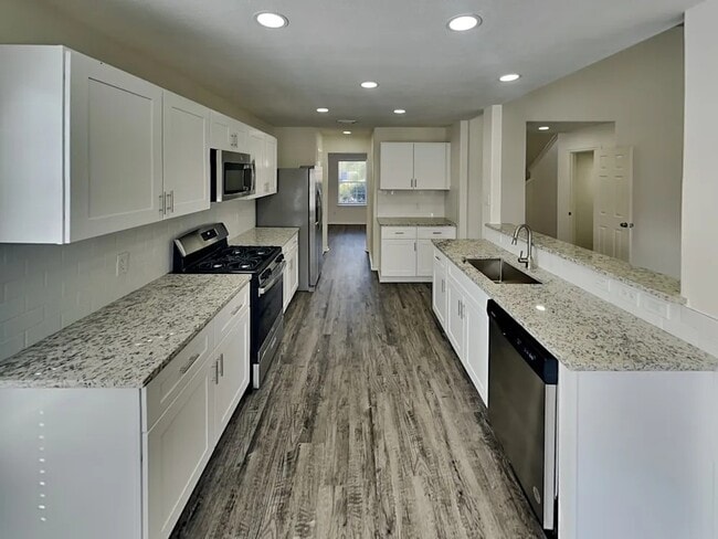 Building Photo - 34106 Conroe Huffsmith Rd