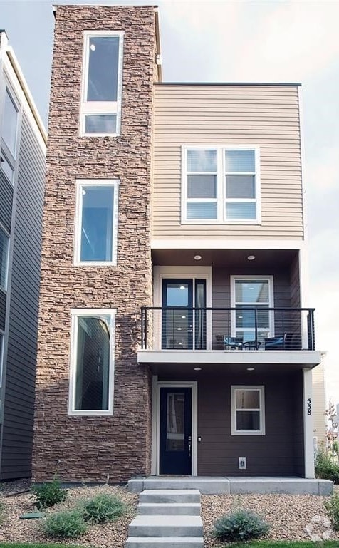 Building Photo - 538 E Hinsdale Ave Rental