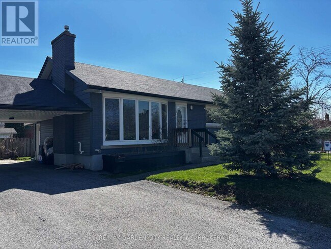 Photo - 59 Jacobson Ave