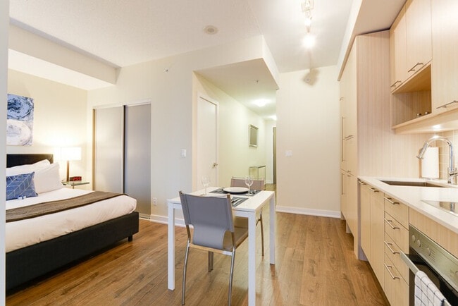 Photo - 219 Adelaide St W Unit ID1034881P