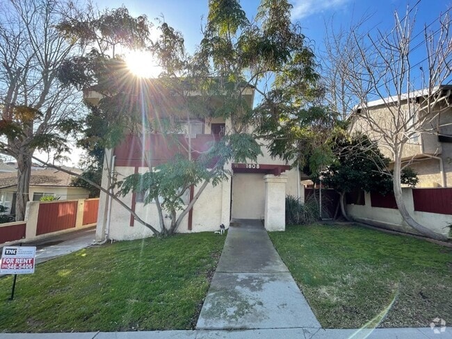 Building Photo - 1808 Huntington Ln Rental