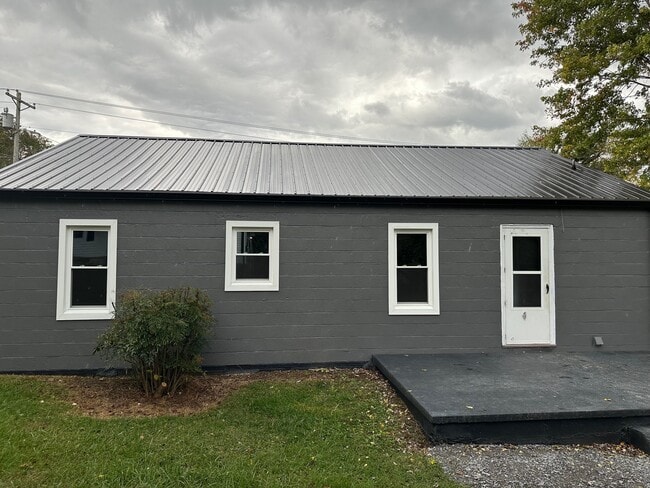 Back View - 220 Lake St