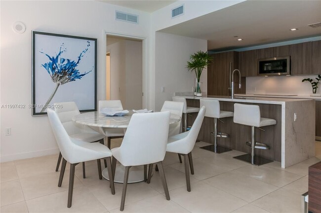 Photo - 401 N Birch Rd Unidad 404