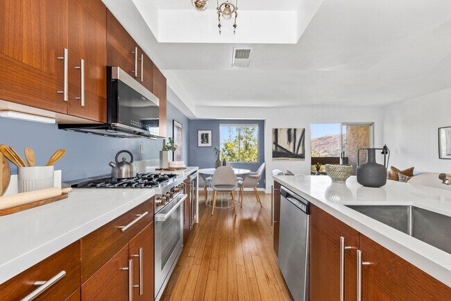 Building Photo - 2700 Cahuenga Blvd