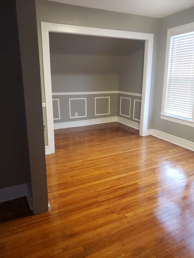 Photo - 938 N Parkside Ave Unidad Parkside/Augusta 2nd fl