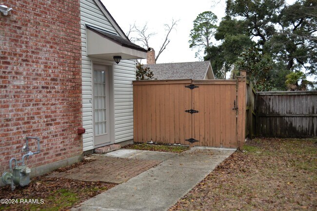 Photo - 319 Artisan Rd Unit D