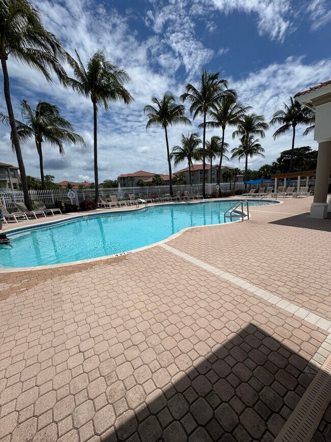 Photo - 15630 Ocean Walk Cir Unit 314