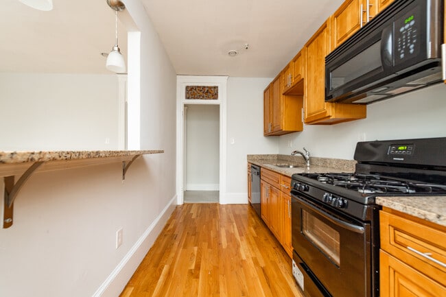 Photo - 286 Chestnut Hill Ave Unit 11