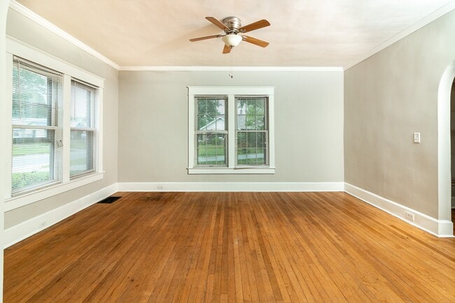 Photo - 704 N Military Ave