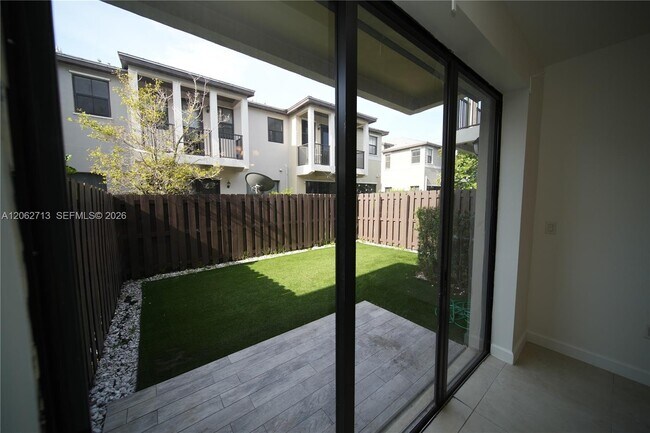 Photo - 10440 NW 61 Ln.