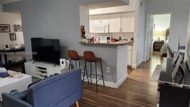 Photo - 11601 SW 2nd St Unit 21202