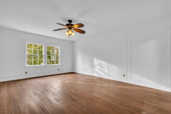 Photo - 905 8th Ave N