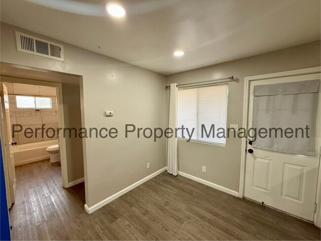 Photo - 625 A St Unit A