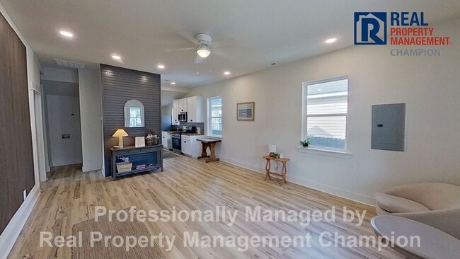 Photo - Freshly Renovated Minutes to downtown Wilmington dining, with off-street parking