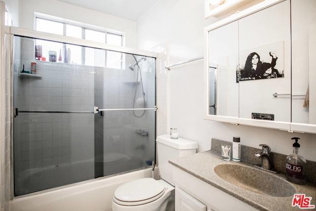 Photo - 1318 Berkeley St Unidad 1/4