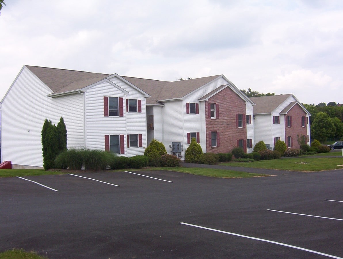 Eagle Point Estates - Eagle Point Estates Apartments